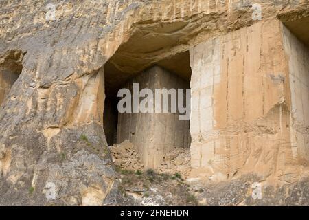 Grotte realizzate dagli uomini durante l'esplorazione della cava di cemento (ora chiusa e aperta al pubblico) al Sint-Pieterserg di Maastricht, Paesi Bassi Foto Stock