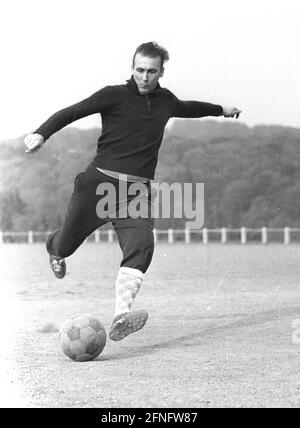 Horst Eckel (SV Röchling Völklingen) riprese durante la formazione 20.05.1964 [traduzione automatica] Foto Stock