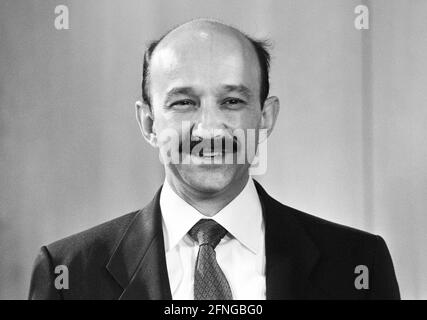 Germania, Bonn, 30.01.1990. Archivio No: 12-67-10 Visita del Presidente degli Stati Uniti del Messico Foto: Presidente Carlos Salinas de Gortari [traduzione automatizzata] Foto Stock