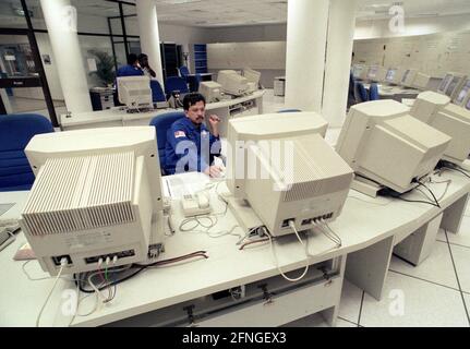 MYS , Malesia : la sala di controllo della centrale a gas e vapore di Paka , settembre 1996 [traduzione automatizzata] Foto Stock
