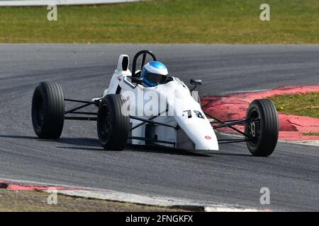 Ben Edwards, Van Diemen RF92, Heritage Formula Ford Championship, Historic Sports Car Club, HSCC, Jim Russell Trophy Meeting, aprile 2021, Snetterton, Foto Stock