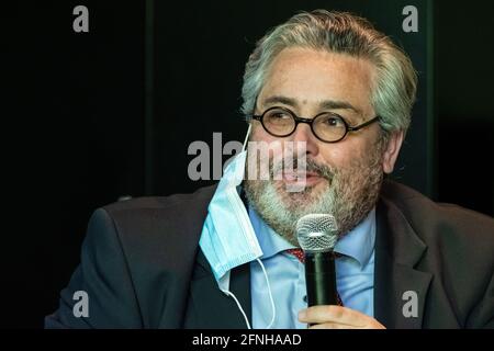 Lione (Francia), 17 maggio 2021. Najat Vallaud-Belkacem, candidato alle elezioni regionali in Alvernia-Rhône-Alpes, ha presentato il suo programma: L'altern Foto Stock