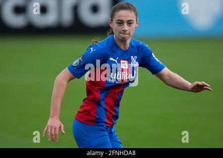 Borehamwood, Regno Unito. 16 maggio 2021. Lizzie Waldie (12 Crystal Palace) durante la V partita della Vitality Womens fa Cup tra Arsenal e Crystal Palace al Meadow Park, Borehamwood, Inghilterra. Credit: SPP Sport Press Photo. /Alamy Live News Foto Stock