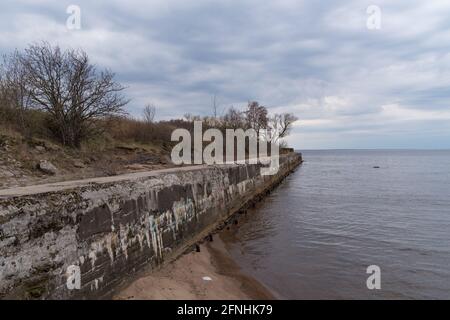 Fortificazioni Fort 'Reef' di Kronstadt. Parte occidentale dell'isola di Kotlin, Russia Foto Stock