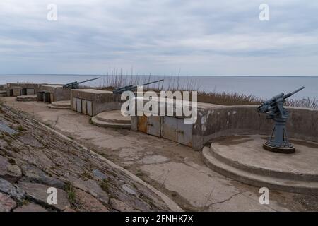 Kronstadt, Russia - 10 maggio 2021: Fortificazioni Fort 'Reef' di Kronstadt. Parte occidentale dell'isola di Kotlin. Foto Stock