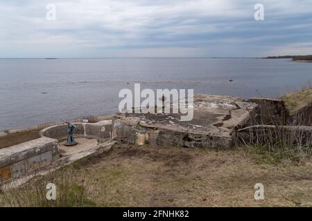 Kronstadt, Russia - 10 maggio 2021: Fortificazioni Fort 'Reef' di Kronstadt. Parte occidentale dell'isola di Kotlin. Foto Stock