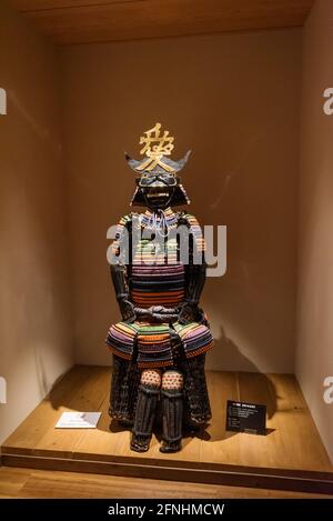 Tokyo, Giappone - 12 gennaio 2016: Le armi Samurai e le spade samurai sono esposte nel Museo Samurai di Kabukicho Shinjuku-ku, Tokyo - Giappone Foto Stock