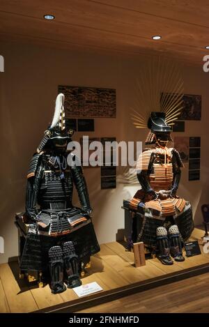 Tokyo, Giappone - 12 gennaio 2016: Le armi Samurai e le spade samurai sono esposte nel Museo Samurai di Kabukicho Shinjuku-ku, Tokyo - Giappone Foto Stock