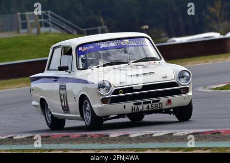 Mike Gardiner, Ford Lotus Cortina, Historic Touring Car Championship, Historic Sports Car Club, HSCC, Jim Russell Trophy Meeting, aprile 2021, Snettert Foto Stock