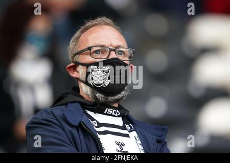 Una vista generale di un fan all'interno del terreno prima della partita della Betfred Super League al KCOM Stadium, Hull. Data immagine: Lunedì 17 maggio 2021. Foto Stock