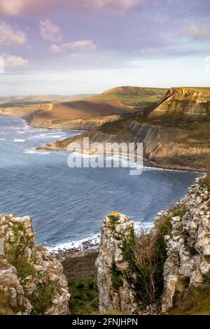 Alba sulla testa di Sant'Aldhelm e sulla Jurassic Coast, Dorset, Inghilterra, Regno Unito Foto Stock