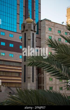 Minareto di Masjid al-Jinn nella città della Mecca - Arabia Saudita. Edifici islamici e architettura Foto Stock