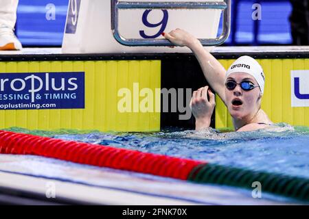 Budapest, Ungheria. 17 maggio 2021. BUDAPEST, UNGHERIA - MAGGIO 17: Tessa Giele dei Paesi Bassi in gara al Campionato europeo di Aquatica femminile 100m Butterfly in occasione del LEN European Aquatics Championships Nuoto alla Duna Arena il 17 maggio 2021 a Budapest, Ungheria (Foto di Marcel ter Bals/Orange Pictures) Credit: Orange Pics BV/Alamy Live News Credit: Orange Pics BV/Alamy Live News Foto Stock