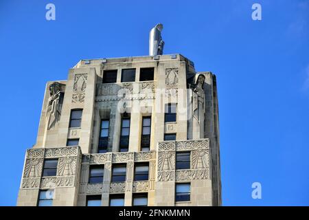 Chicago, Illinois, Stati Uniti. Top of the Chicago Board of Trade Building a capo di LaSalle Street e del quartiere finanziario di Chicago. Foto Stock