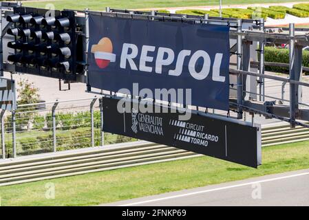 Valencia, Spagna. 16 maggio 2021. Logo Repsol visto al circuito Ricardo Tormo. (Foto di Xisco Navarro/SOPA Images/Sipa USA) Credit: Sipa USA/Alamy Live News Foto Stock