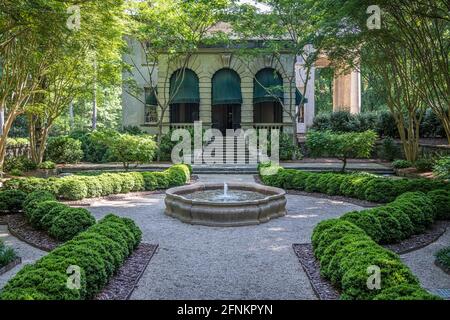 Swan House Gardens sui terreni dell'Atlanta History Center a Buckhead, Atlanta, Georgia. (STATI UNITI) Foto Stock