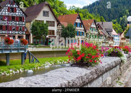 Meravigliosi Schiltach nella Foresta Nera, Germania Foto Stock