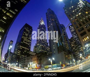 2004 STORICI GRATTACIELI DI THIRD AVENUE MIDTOWN MANHATTAN NEW YORK CITY STATI UNITI Foto Stock