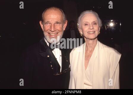 Hume Cronyn e Jessica Tandy Marzo 1990 Credit: Ralph Dominguez/MediaPunch Foto Stock