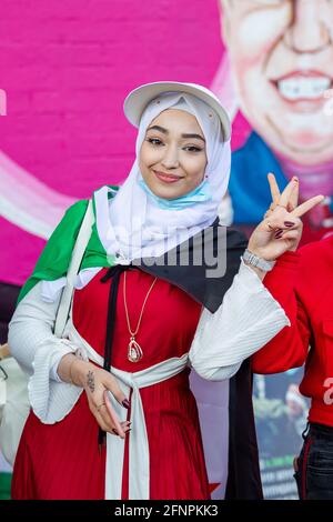 Belfast, Regno Unito. 18 maggio 2021: I manifestanti hanno partecipato ad un raduno a sostegno del popolo palestinese Foto Stock
