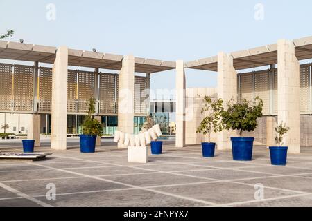 MANAMA, BAHRAIN - 15 MARZO 2017: Esterno del Museo Nazionale del Bahrain Foto Stock