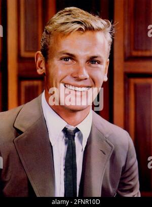 TAB HUNTER (1931-2018) attore cinematografico americano circa 1958 Foto Stock