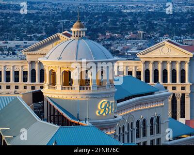 Las Vegas, 26 GENNAIO 2021 - veduta aerea pomeridiana della famosa Strip con il Bellagio Hotel and Casino Foto Stock