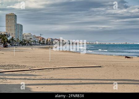 spiaggia della città di Peñíscola in Castellón (Comunità Valenciana). Affascinante città di Spagna Foto Stock