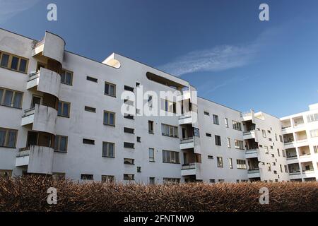 Alloggiamento progettato dall architetto Bauhaus Hans Scharoun sul Siemensstadt station wagon nei sobborghi occidentali di Berlino Foto Stock