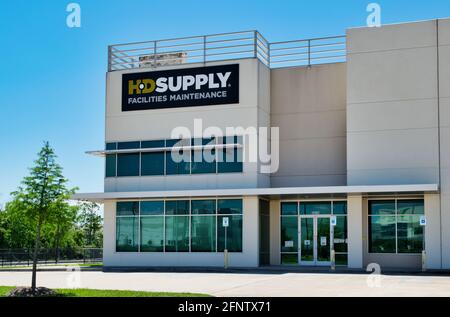 Houston, Texas USA 05-02-2021: Esterno dell'ufficio HD Supply a Houston, Texas. Distributore industriale di prodotti e servizi di manutenzione negli Stati Uniti. Foto Stock