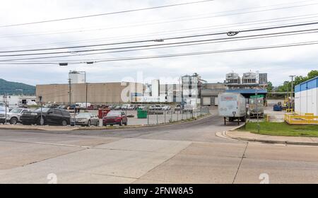 CHATTANOOGA, TN, USA-8 MAY 2021: Koch Poultry Co., Cappella St. Foto Stock