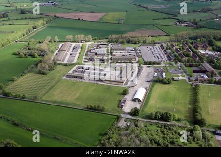 Vista aerea dell'estremità nord-occidentale dell'ex caserma dell'esercito Claro a Clotherholme Road, Ripon, North Yorkshire Foto Stock