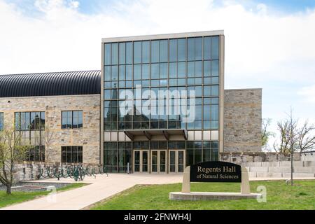 NORTHFIELD, MN, USA - 10 MAGGIO 2021 - Regents Hall nel campus del St. OLAF College. Foto Stock