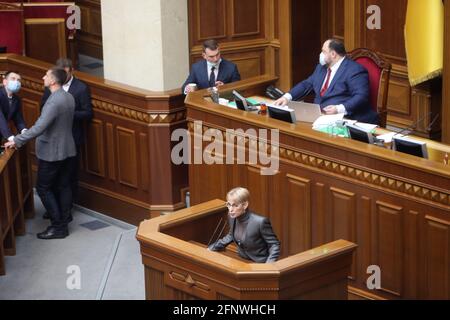 KIEV, UCRAINA - 19 MAGGIO 2021 - la sala della sessione è raffigurata durante una seduta regolare del parlamento ucraino, Kiev, capitale dell'Ucraina. Foto Stock