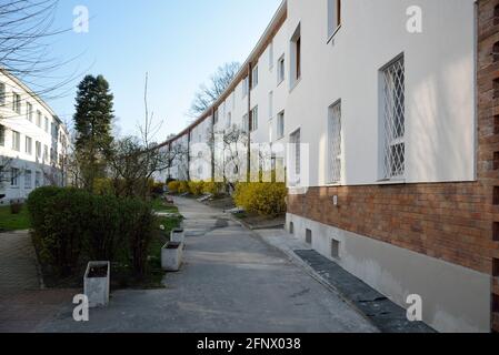 Edificio residenziale di Varsavia Housing cooperative, quartiere Zoliborz, Varsavia, Polonia Foto Stock