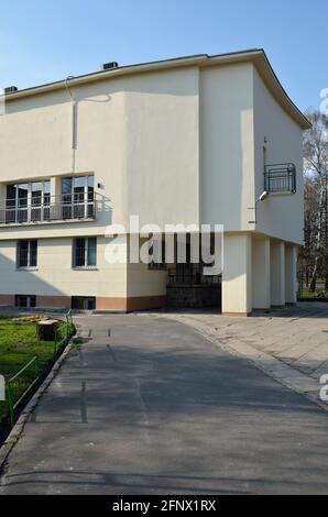 Edificio residenziale di Varsavia Housing cooperative, Rakowiec, Ochota, Varsavia, Polonia Foto Stock