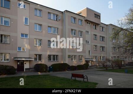 Edificio residenziale di Varsavia Housing cooperative, Rakowiec, Ochota, Varsavia, Polonia Foto Stock