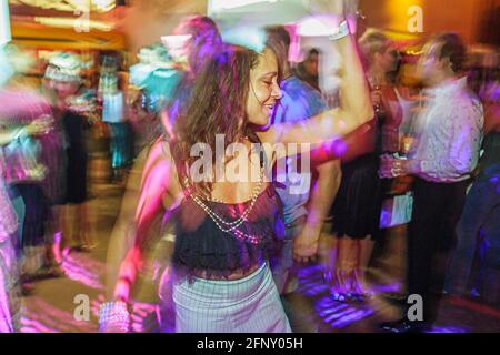 Miami Florida,The Pawn Shop night club night,dance dancing floor trendy single coppie donna uomo donna movimento danze, Foto Stock