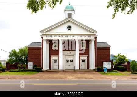 CHATTANOOGA, TN, USA-8 MAGGIO 2021: Prima Chiesa di Cristo, scienziato, su McCallie Avenue. Foto Stock