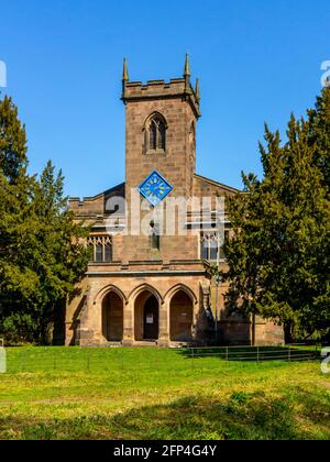 St Mary's Church in Cromford Derbyshire England un edificio classificato di grado 1 dove Sir Richard Arkwright, che costruì il vicino Cromford Mill, è sepolto. Foto Stock