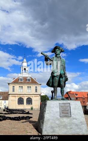 Captain George Vancouver e Dogana House, Kings Lynn Foto Stock