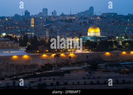 cupola della roccia e città vecchia di gerusalemme in israele Foto Stock