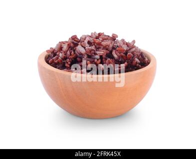 riso lavorato imperfettamente pulito su bianco Foto Stock