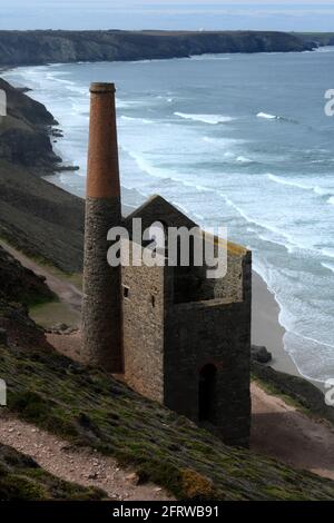 Wheal Coates Tin Mine -Townroath albero motore casa vicino St Agnes Cornwall Foto Stock