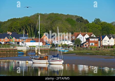 Il villaggio di Rowhedge, sul fiume Colne, Essex, Inghilterra Regno Unito Foto Stock