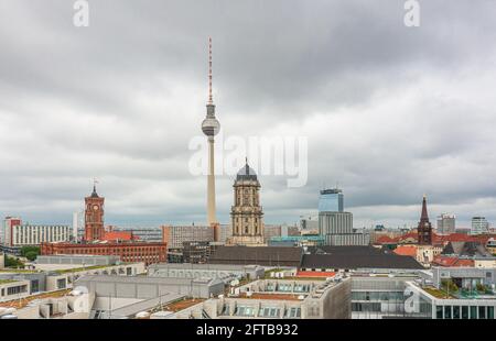 Torre della televisione di Berlino (Fernsehturm) in Germania Foto Stock
