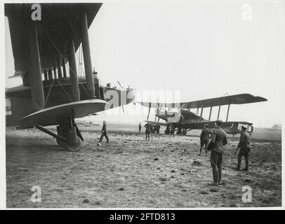 Prima guerra mondiale, prima guerra mondiale, fronte occidentale - bombardieri della pagina di Handley britannico di RAF. Foto Stock