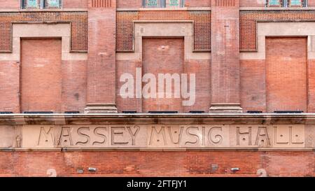 Architettura in stile coloniale della Massey Music Hall, un edificio storico e un punto di riferimento nazionale a Toronto, Canada Foto Stock