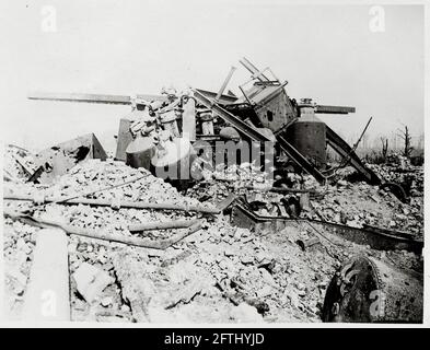 Prima guerra mondiale, prima guerra mondiale, fronte occidentale - UN brickyard bombardato e forte tenuta tedesca vicino Montauban, Montauban-le-Picardie, Dipartimento della Somme, Hauts-de-France, Francia Foto Stock