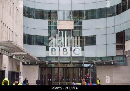 Londra, Regno Unito. 21 maggio 2021. Vista esterna della Broadcasting House, la sede centrale della BBC nel centro di Londra. La BBC è stata criticata per la sua intervista della Principessa Diana del 1995. Foto Stock